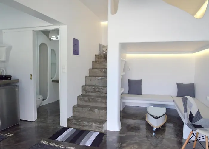 Moschoula Apartment Adamantas (Milos)