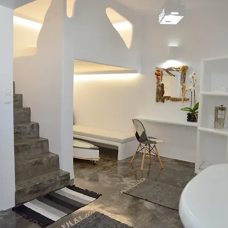 Moschoula * Adamantas (Milos)