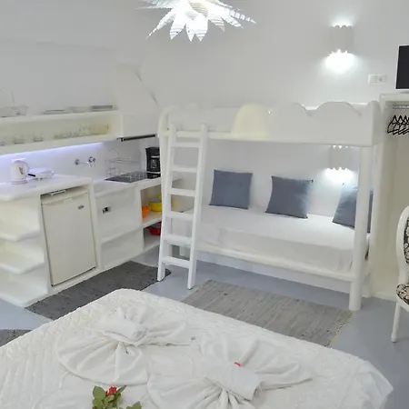 Moschoula アダマス